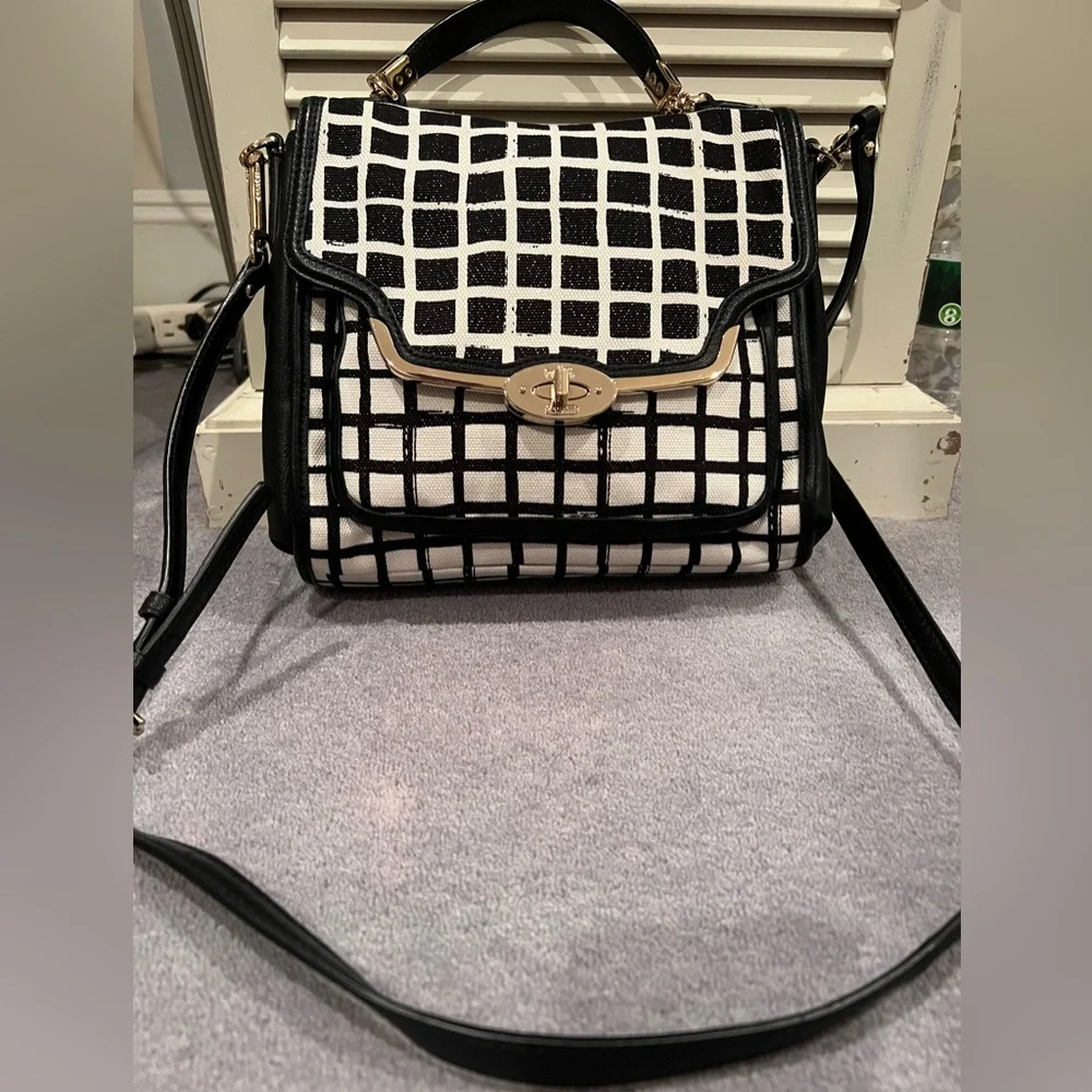 COACH Crossbody Bag - Picture 2 of 10